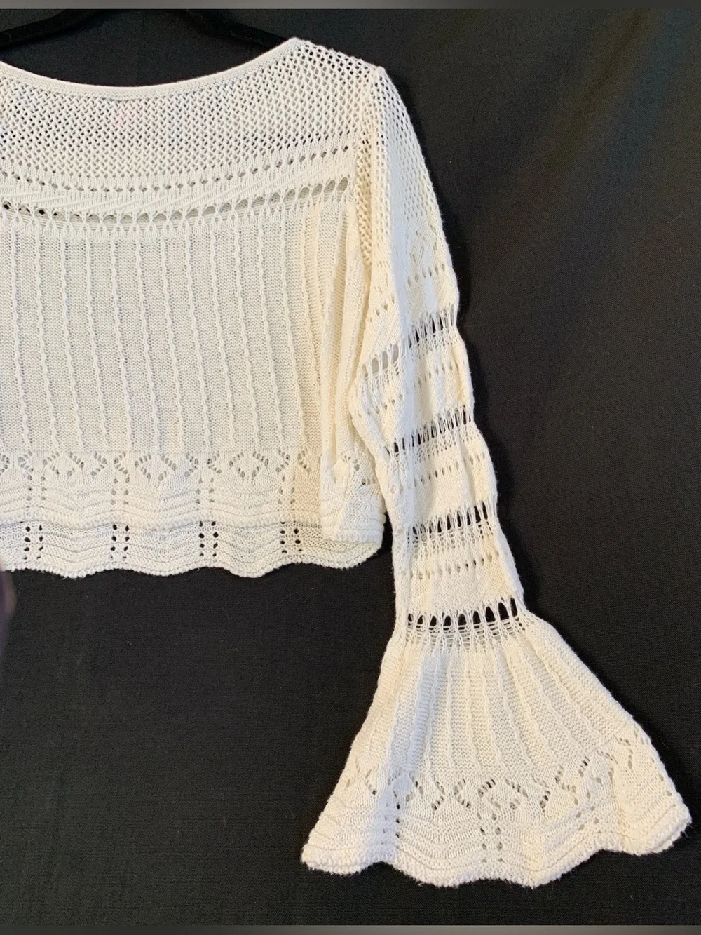 FARM RIO open crochet crop top with flared long sleeves white -size M
